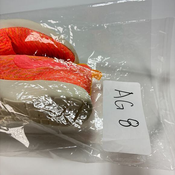 Nike Roshe Run Flyknit Orange Peach Running Shoes 704927-802 Women's Size 7 - Picture 10 of 10